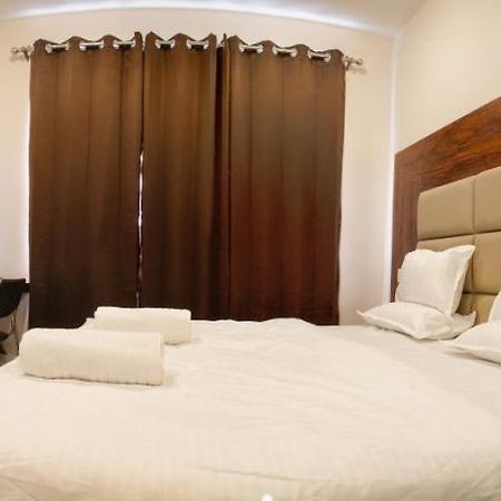 World Residences Srīnagar Exterior foto